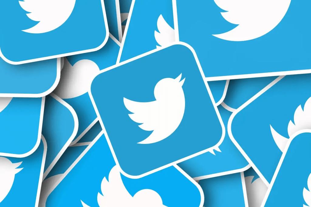 Twitter - Elon Musk buys Twitter